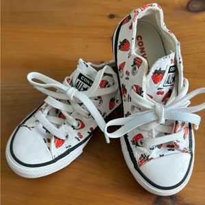 Strawberry Converse